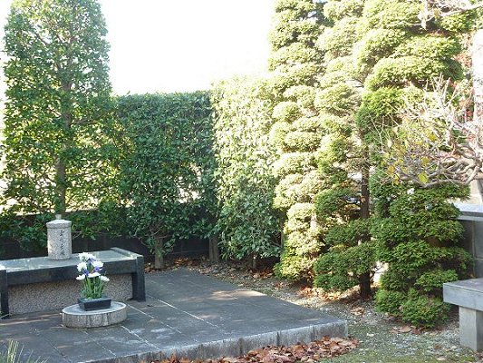 吉川英治のお墓の光景